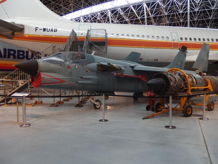 aeroscopia - F-8E FN Crusader